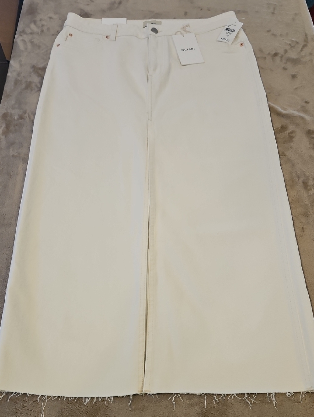 NWT beautiful DL1961 Women's Ecru Denim Maxi Skirt  with Raw Hem.